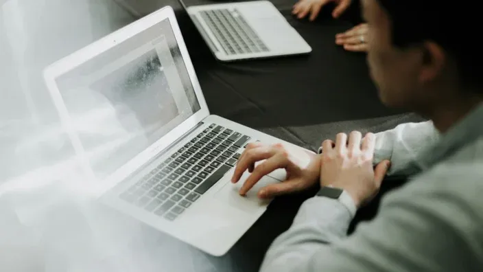 Internet empresarial con IP fija incluida