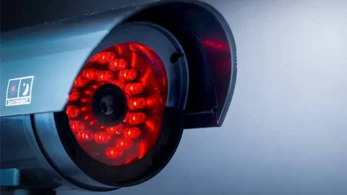 Seguridad 24/7: Cómo los Sistemas de Videoseguridad Mantienen tu Negocio a Salvo